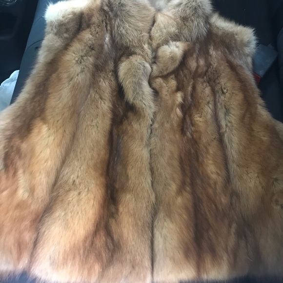 A Russian Sable Vest with matching Halo - Picture 3 of 5